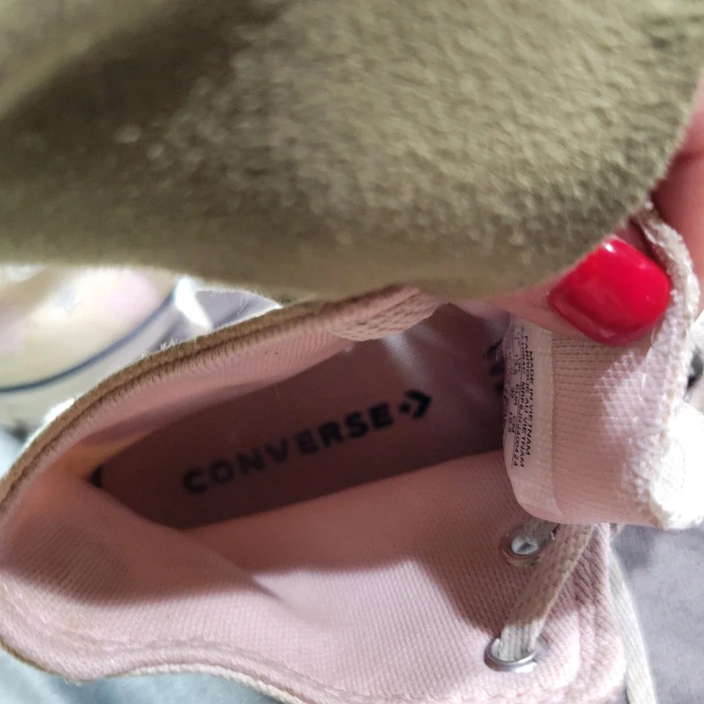 Converse All Star High Top Sneakers Kids Size 1 Youth Cream Pink‎ Moon Stars